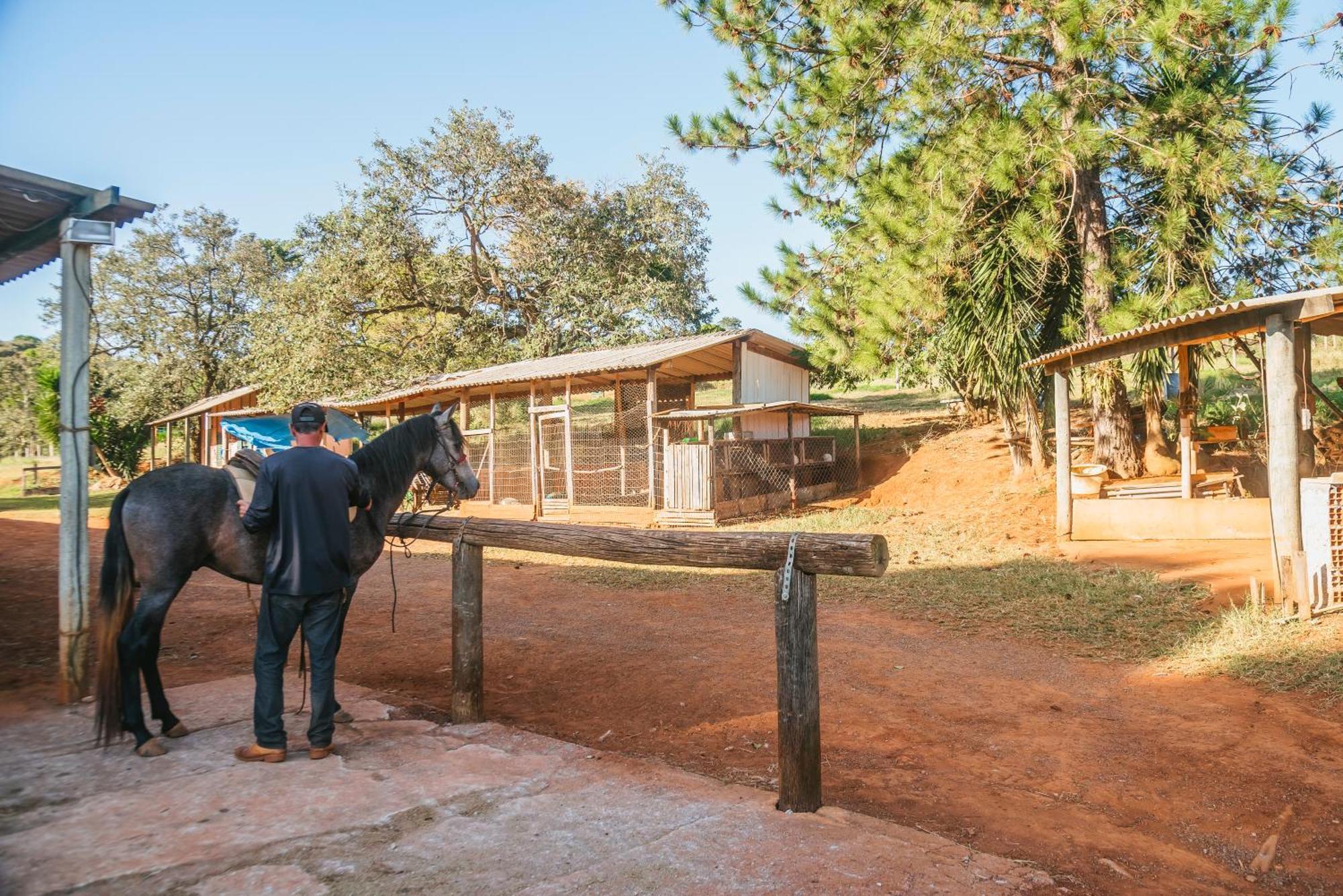 Hotel Fazenda Reviver Aracoiaba da Serra Luaran gambar